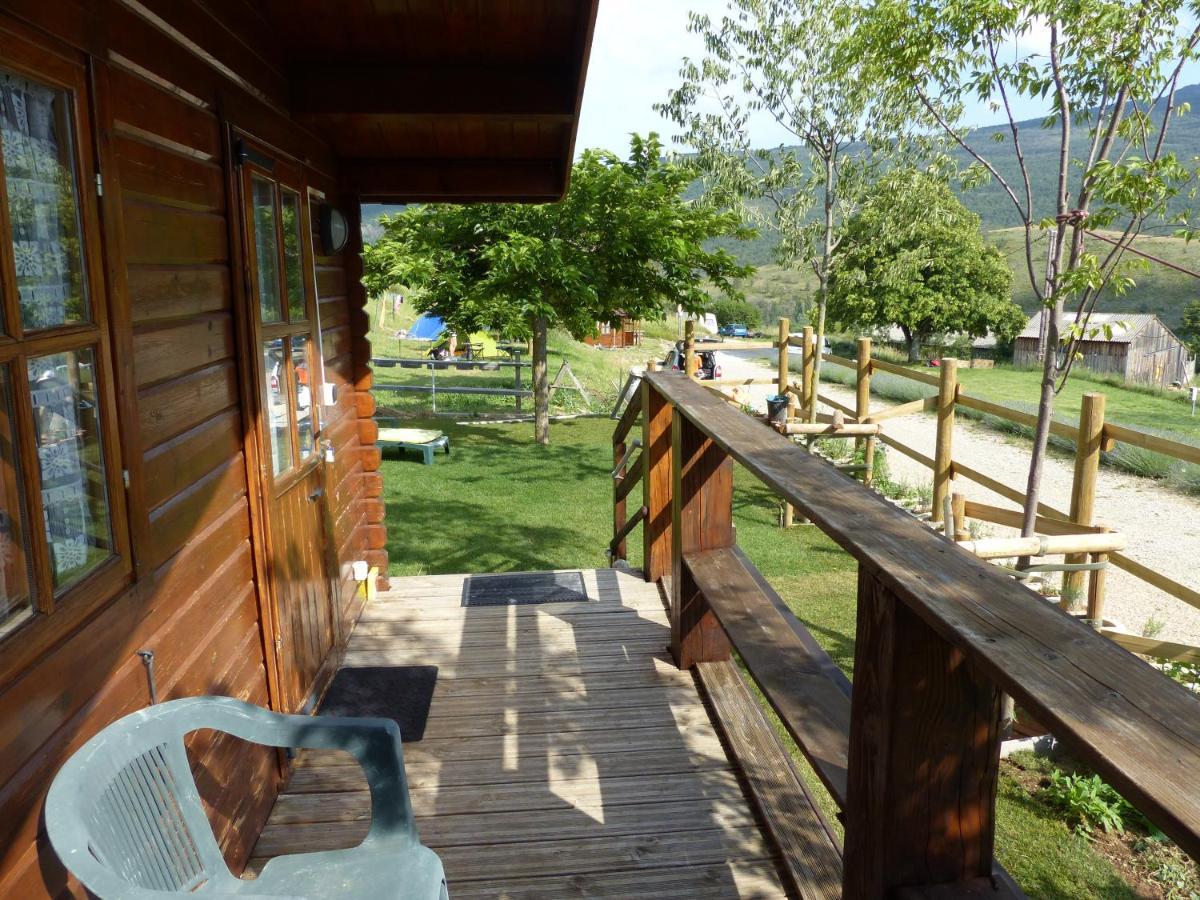 Les Cabanes De Bourras La Palud-sur-Verdon Esterno foto